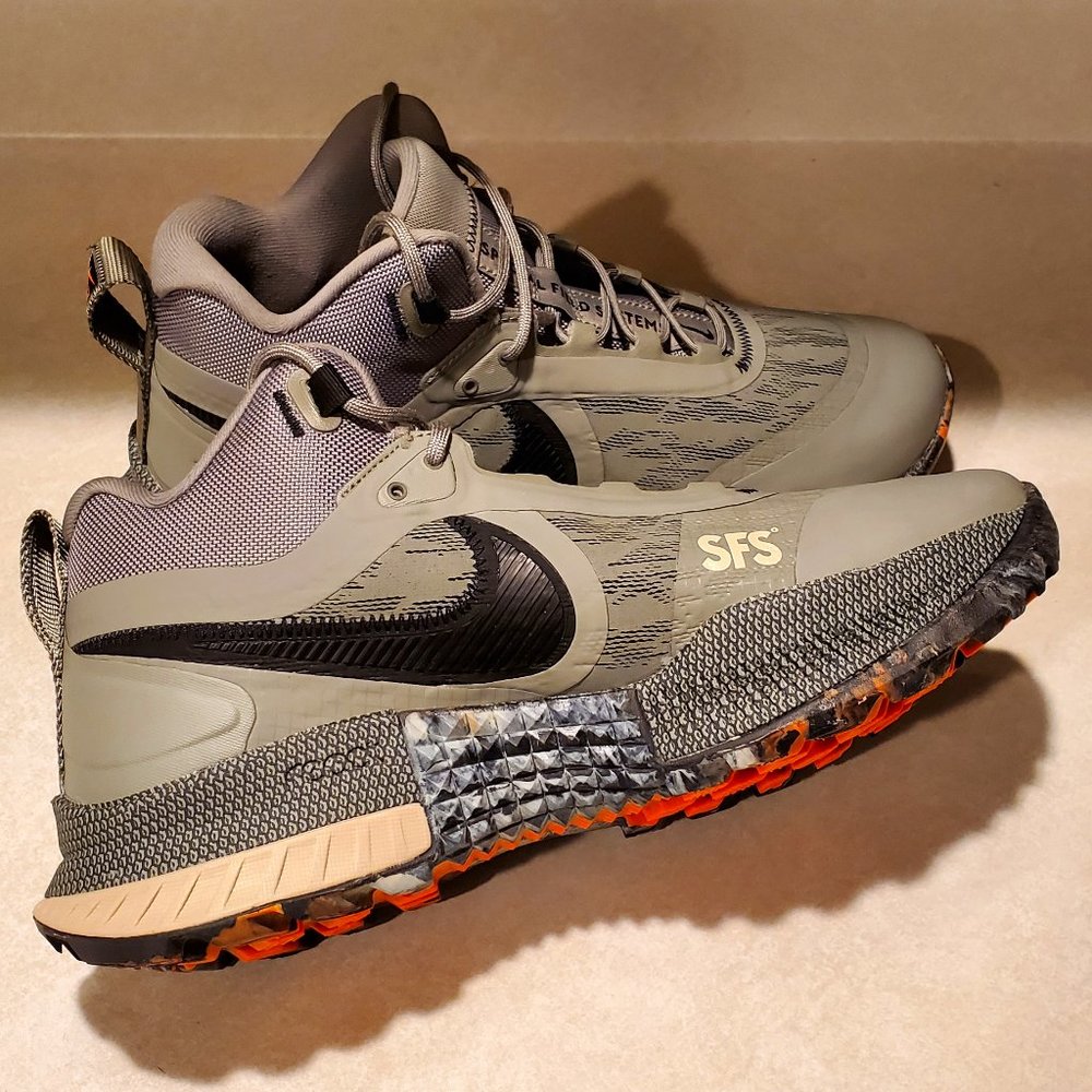 Nike React SFB Carbon Dark Stucco/Black/Orange Men's Outdoor Athletic Shoes